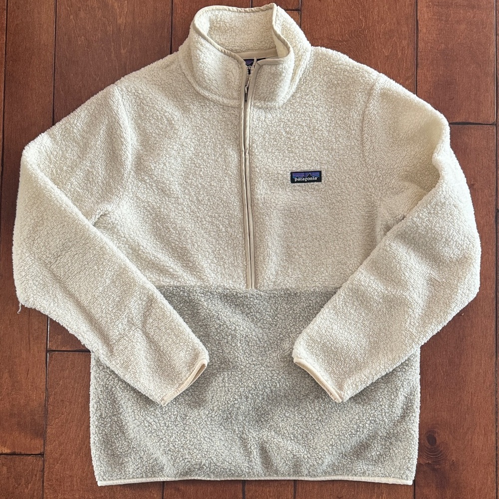 Patagonia Cream Light Gray 1/2 Zip Fleece Jacket